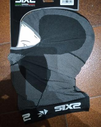 Sottocasco per moto/scooter.