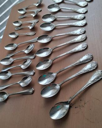 Set lotto di argenteria
