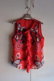 Blusa Desigual rossa con motivo a fiori