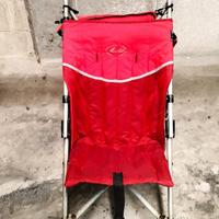 Passeggino Leggero colore rosso "Monbebè"
