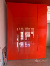 Armadio Tomasella rosso laccato