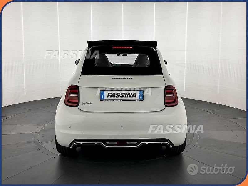 Abarth 500E 2024 photo 5