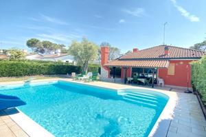 Albarella villa con piscina agosto e settembre