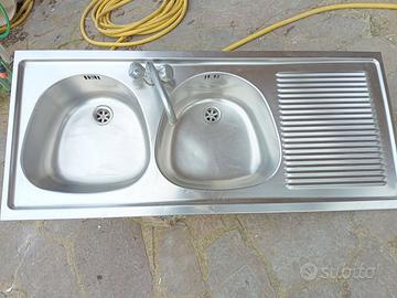 Lavabo in acciaio FRANKE