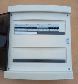 Quadro elettrico 36 moduli IP65 + 4 magnetotermici