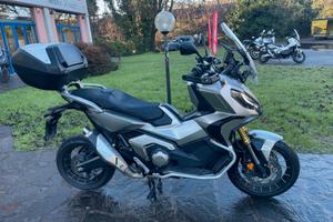 Honda X-ADV 750 GRAVEL