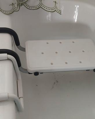 Ausilio per anziani  per vasca da bagno.
