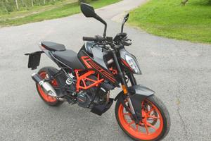 KTM 125 Duke - 2022