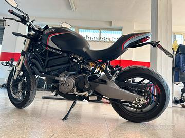 Ducati Monster 821 Stealth