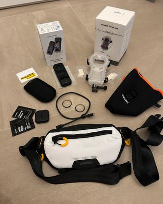 Insta360 X4 Air + case subacqueo + borsa tracolla