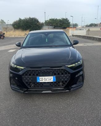 Audi A1 citycarver 30 TFSI Admired