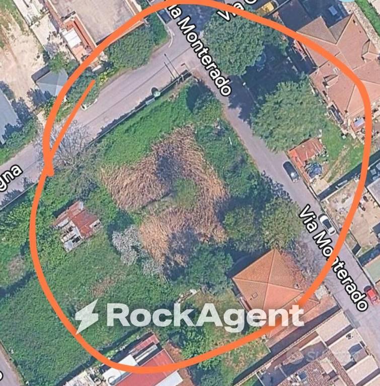 Terreno di 1425 m² a Roma - Vista 2