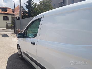 Ford Transit Courier 1.5 TDCi