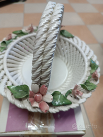 Porcellana capodimonte cesto fiori