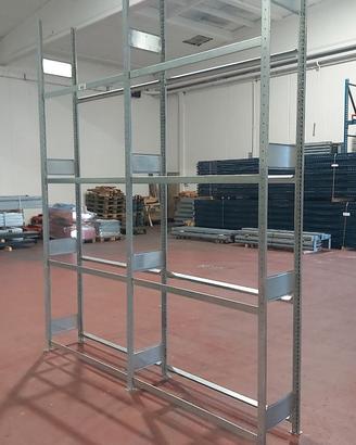 scaffale porta gomme