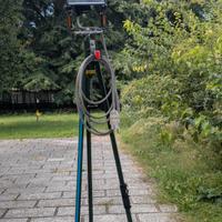 Faro da lavoro con treppiede 