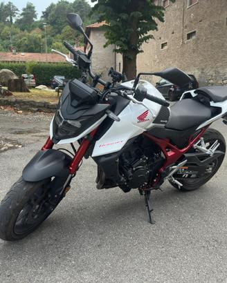 HONDA CB750 HORNET MY2024 – 6.854 KM