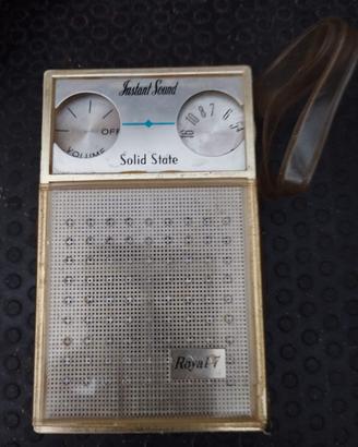 Radio portatile vintage a transistor