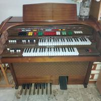 ORGANO ELKA  ARTIST 606 50HZ  180 W MADE IN ITALY