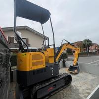 Mini escavatore VN 13 diesel da 12q.-6100 euro