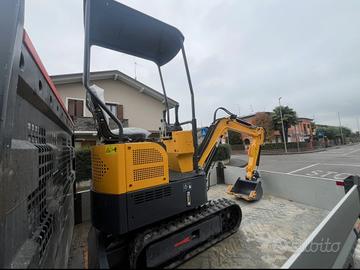 Mini escavatore VN 13 diesel da 12q.-6100 euro