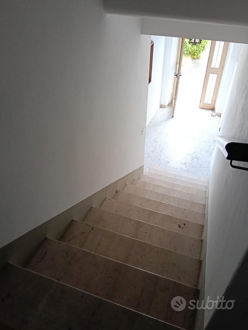 Fabbricato plurifamiliare con terreno - Vista 5