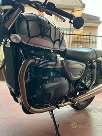 Triumph Street Twin EC 1 come nuova