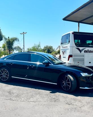 AUDI A8 full optional tetto