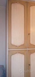 Armadio in legno