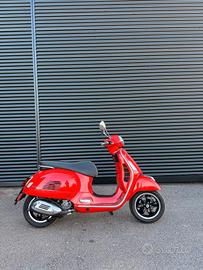 Vespa GTS 300 Super