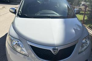Lancia y metano