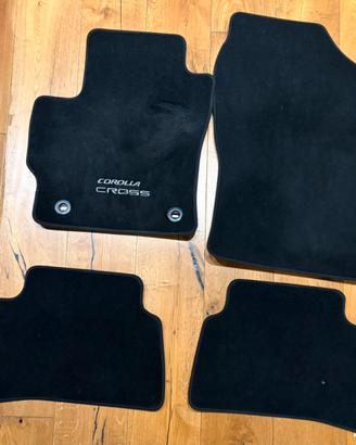 Tappetini originali Toyota Corolla Cross Moquette