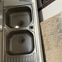 Lavandino doppia vasca