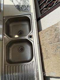 Lavandino doppia vasca