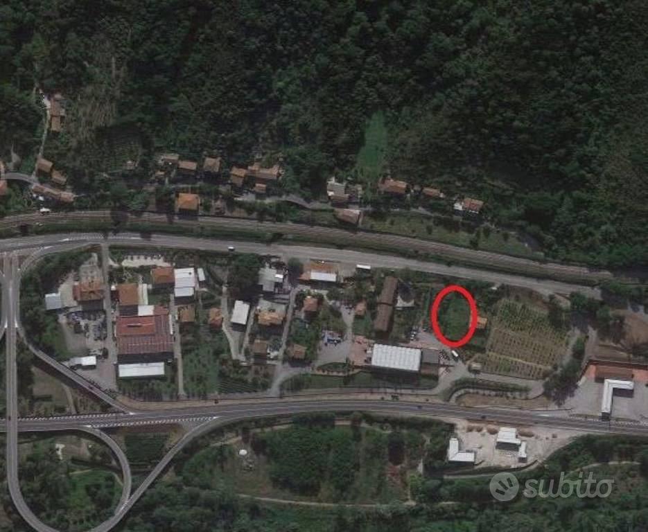 Terreno di 1000 m² a Lustra - Vista 3