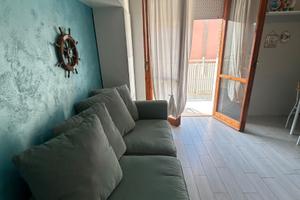 Monolocale su mare ristrutturato con nuovi arredi