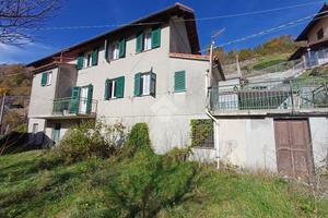 CASA INDIPENDENTE A SAVIGNONE