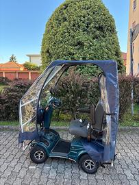 scooter elettrico per anziani o disabii