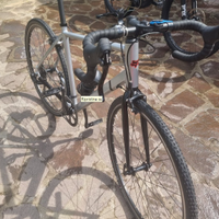 Bicicletta Gravel/Corsa triban100 taglia m