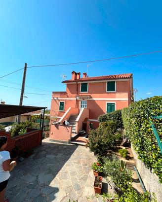 Casa in additto