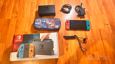 Nintendo switch v1, con custodia