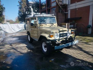 TOYOTA bj 42