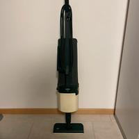 Aspirapolvere Vorwerk Folletto vk121 isato.