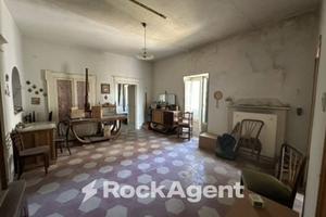 APPARTAMENTO SU CORSO VITTORIO EMANUELE