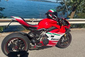 Ducati panigale V4S 2019