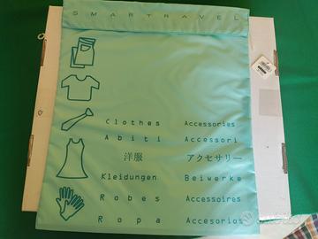 conf da 12 +6 contenitori per abbigliamento vario.