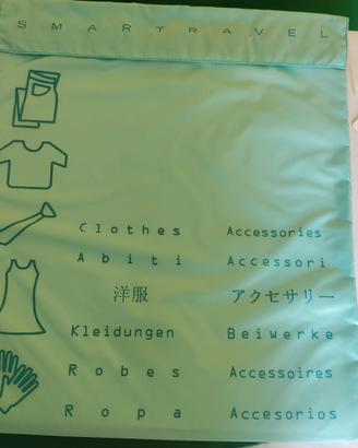 conf da 12 +6 contenitori per abbigliamento vario.