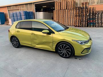 Volkswagen Golf 1.5 eTSI Incidentata EVO ACT DSG L