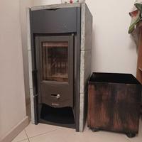 STUFA NORDICA  MODELLO ASIA completa di tubazioni