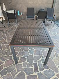 Tavolo da giardino